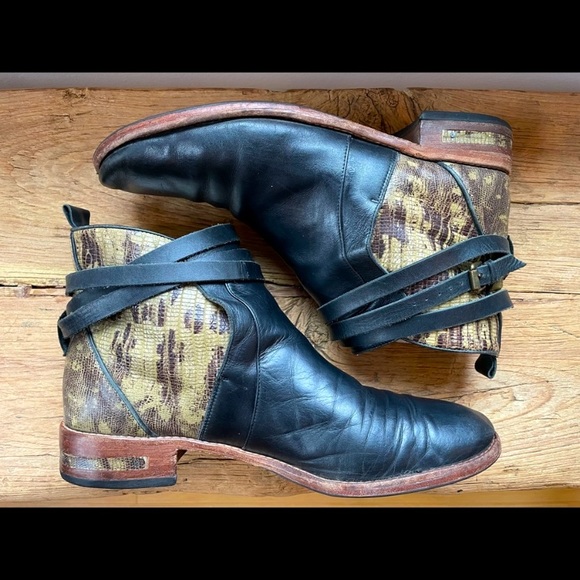 Freda Salvador leather & snakeskin steampunk boots - Picture 1 of 6